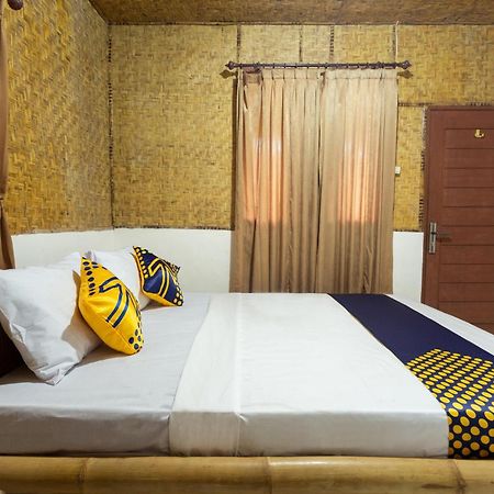 Spot On 1879 Lendang Homestay Mangsit Екстер'єр фото