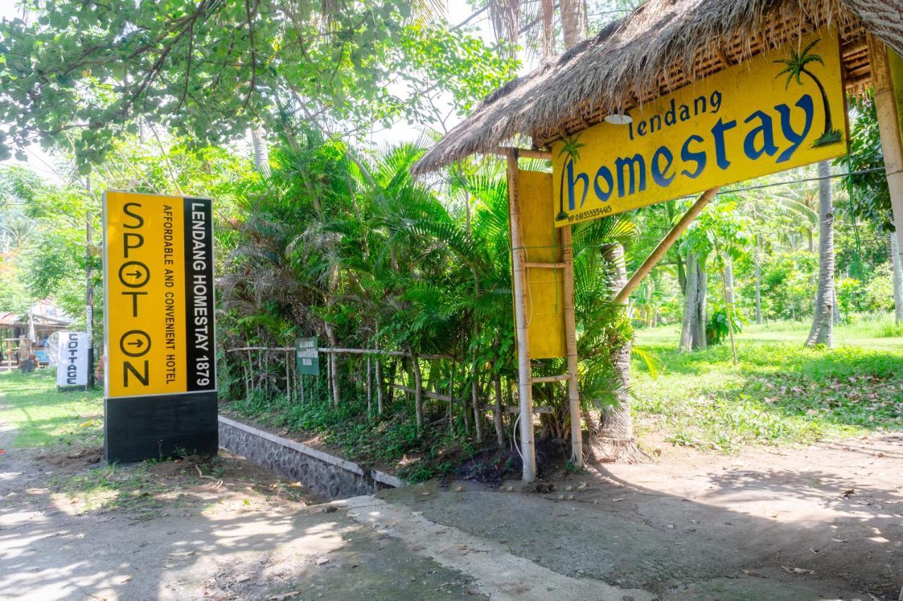 Spot On 1879 Lendang Homestay Mangsit Екстер'єр фото