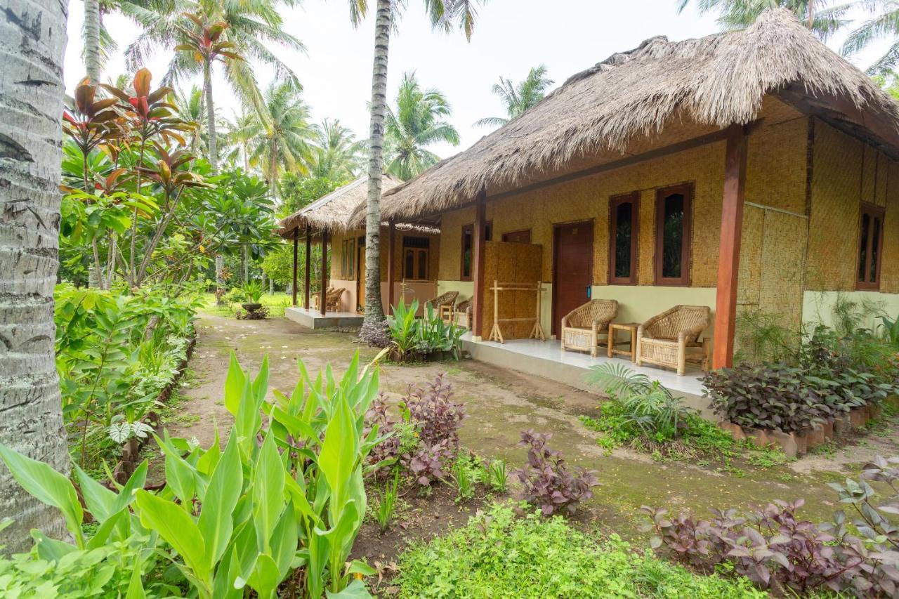 Spot On 1879 Lendang Homestay Mangsit Екстер'єр фото