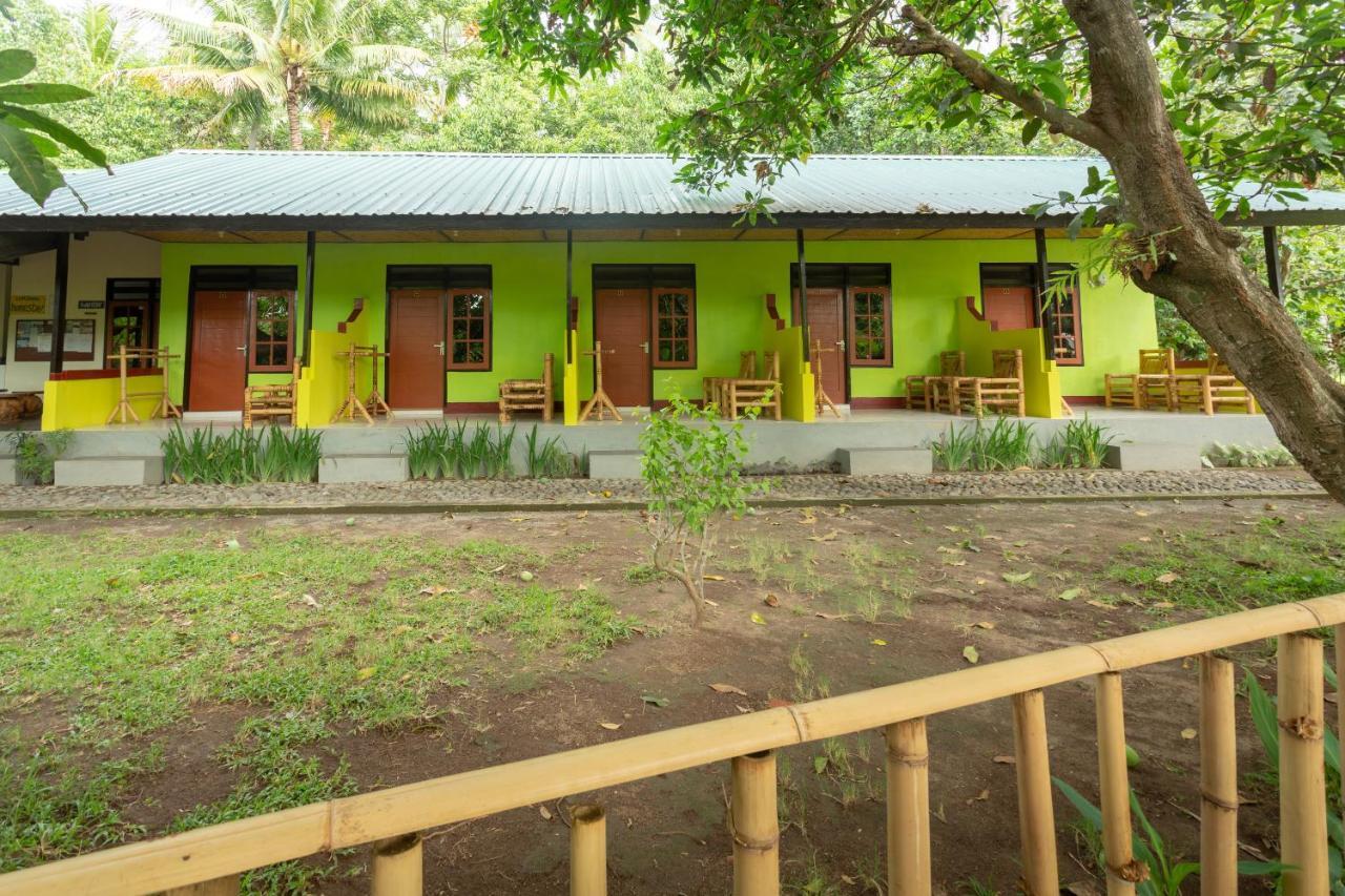 Spot On 1879 Lendang Homestay Mangsit Екстер'єр фото