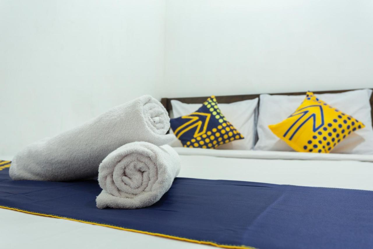 Spot On 1879 Lendang Homestay Mangsit Екстер'єр фото